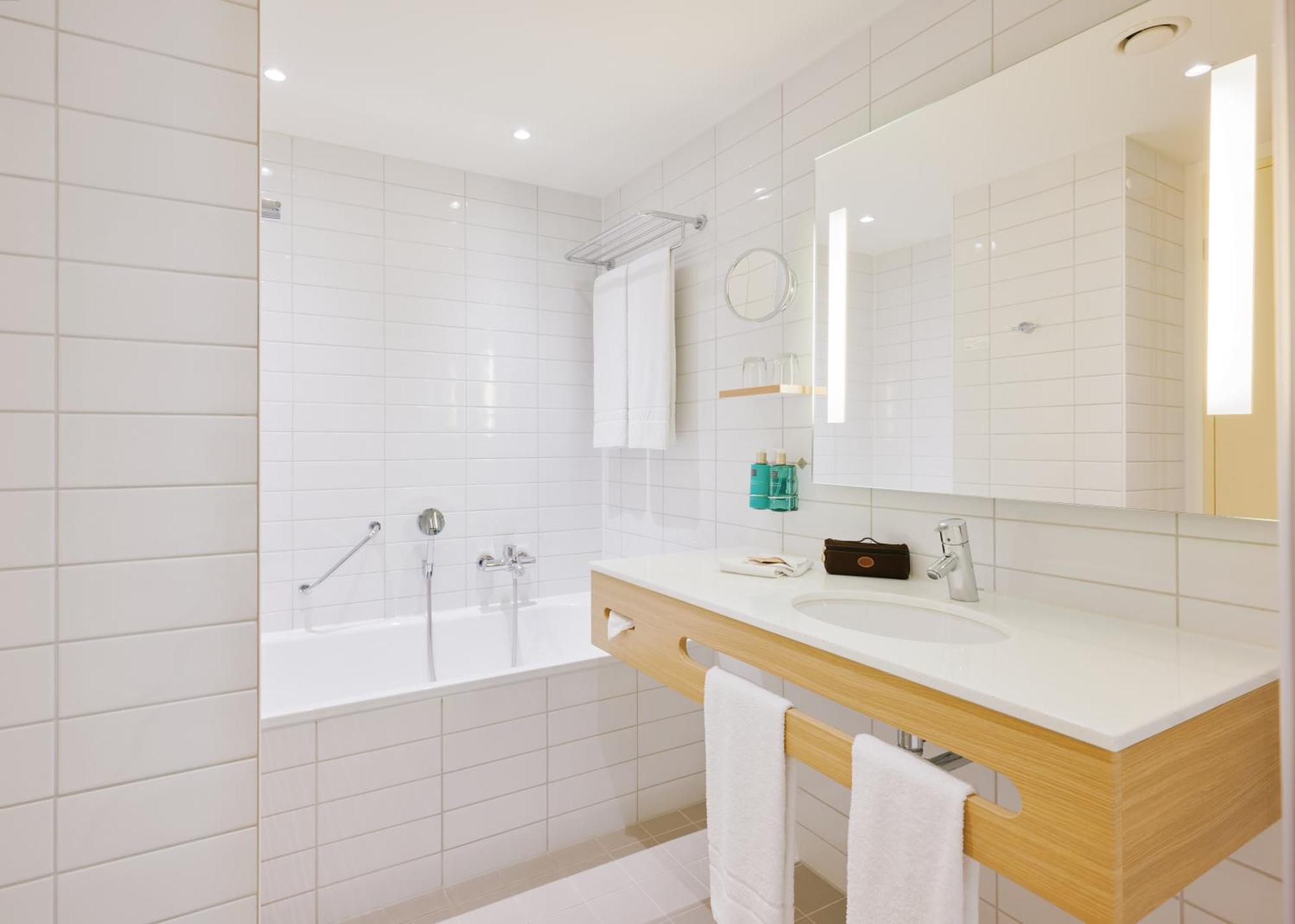 Lufthansa Seeheim - More Than A Conference Hotel エクステリア 写真
